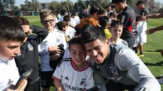 Plantel de Colo Colo ceberó el Día del Niño en bella actividad con la sub 8, 9 y 10