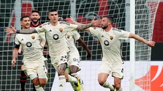 AS Roma venció a AC Milan en San Siro y dio el primer paso en cuartos de la Europa League