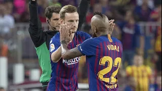 Prensa española: Vidal no está al cien por ciento físicamente y se nota sobremanera