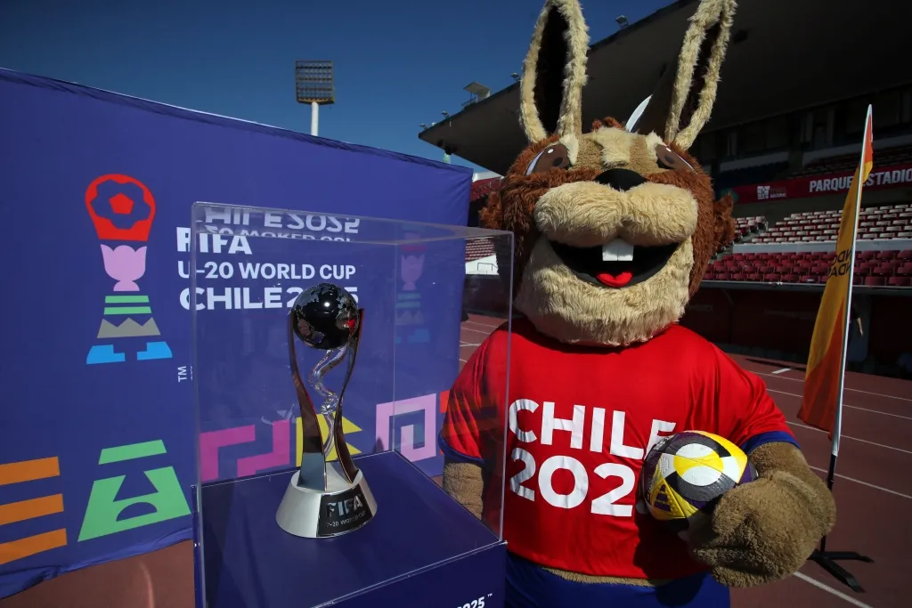 La Copa Mundial y Vito la vizcacha, mascota oficial del máximo torneo juvenil del mundo / ©Photosport.