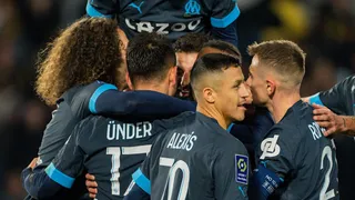 Marsella con Alexis festejó un triunfo sobre Nantes y mantuvo la presión sobre el líder PSG