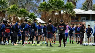 Cae un nuevo DT en el fútbol chileno: fue despedido a días de una vital “final”