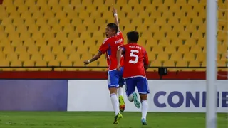 Chile enfrenta a Colombia en busca de pavimentar su paso al hexagonal en el sub 17