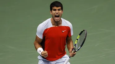 Alcaraz clasificó a la final del US Open a costa de Tiafoe y se jugará el N°1 ante Ruud