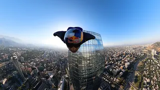 Sebastián Alvarez cumplió desafío sobre el Sky Costanera