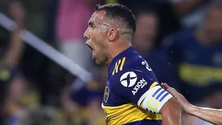 Carlos Tévez le dio el título de la Superliga a Boca Juniors e hizo explotar a La Bombonera