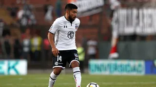 Las figuras del fútbol chileno que están cesantes y entrenan en el Sifup