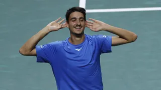 Italia tomó ventaja ante Canadá en Copa Davis con el triunfo de Sonego sobre Shapovalov
