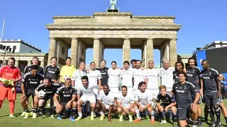 Marcelo Salas jugó un duelo con figuras de Juventus y Barcelona