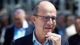 Vicepresidente de FC Barcelona de Arturo Vidal dio positivo por coronavirus