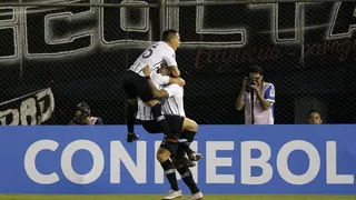 Libertad derrotó a Rosario Central y sigue líder en el grupo de la UC