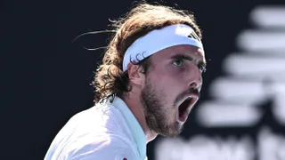 [VIDEO] ¿El mejor del año? Tsitsipas sorprendió con tremendo punto en Australia
