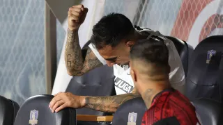 ¿Doble vara con la U? Colo Colo acusa persecución por castigo a Javier Correa