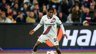 Leverkusen rescató el empate ante West Ham gracias a Frimpong y pasó a semis de Europa League