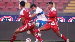 La UC y Deportes Copiapó complicaron sus objetivos con insuficiente empate en Santa Laura