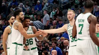 Celtics se reivindicó ante Dallas Mavericks con triple doble de Jayson Tatum