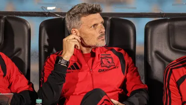 Crisis por las bandas en Colo Colo: Ortiz recurre a dos ‘tapados’ ante la falta de extremos
