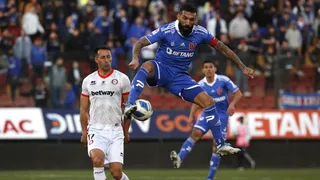 ¡Lo festejó con todo! La U se exigió hasta los descuentos para vencer a La Calera