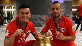 Marcelo Díaz sobre Charles Aránguiz: “Tiene las puertas demasiado abiertas en la U”