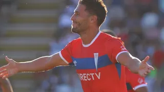 Germán Lanaro acertó el tercero de U. Católica sobre Curicó Unido