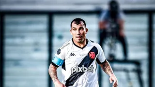 Vasco da Gama de Gary Medel empató con Bragantino y sigue complicado en Brasil