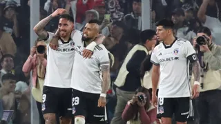 Javier Correa le da un nuevo dolor de cabeza a Jorge Almirón y es duda en Colo Colo
