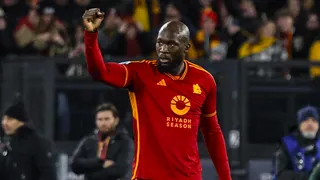 Lukaku y Pellegrini comandaron triunfo de AS Roma en el debut del técnico De Rossi