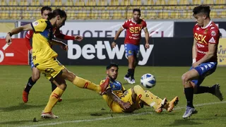 Everton tumbó a Unión Española y ganó en Sausalito luego de tres meses