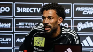 “Algunas cosas no entiende”: Revelan la dificultad de Vozinha en Colo Colo