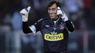 “Cóndor” Rojas: Para mí, el arquero chileno más completo ha sido Mario Osbén