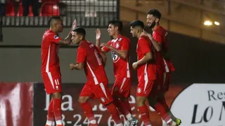 U. La Calera derrotó a Huachipato y se mantuvo cerca del liderato del Campeonato Nacional