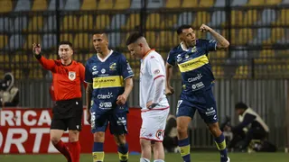 Everton ganó y se metió en zona de copa internacionales