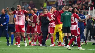Olympiacos es finalista de la Conference League al eliminar al Aston Villa del “Dibu” Martínez