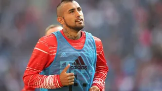 Piensa en la Champions: Vidal superó lesión y regresó a las prácticas de Bayern