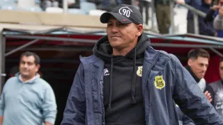 “No hemos logrado nada”: Chupete Suazo frena la euforia tras asaltar la cima con San Luis