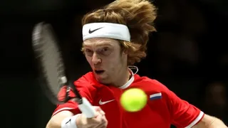 Andrey Rublev batió al canadiense Pospisil y dejó a Rusia con un pie en la final de Copa Davis