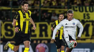 ¡Giro inesperado! Ex Colo Colo dejaría Brasil por un gigante sudamericano