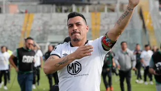 “Idolo y leyenda”: Colo Colo realizó un afectuoso saludo a Esteban Paredes en su cumpleaños 40