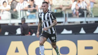 Eduardo Vargas participó en empate de Atlético Mineiro y América