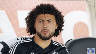 Representante de Falcón lanzó alerta a Colo Colo: Lo quieren en México, Uruguay, Argentina y Brasil