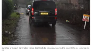 Alexis visitó centro de entrenamiento de Manchester United para cerrar su incorporación