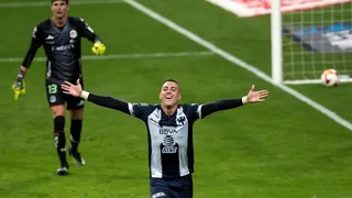 Rogelio Funes Mori alcanzó a Humberto Suazo como el máximo goleador histórico de Monterrey