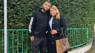 El saludo de Arturo Vidal a Jacqueline Pardo: Feliz día mamita, te amo con todo mi corazón
