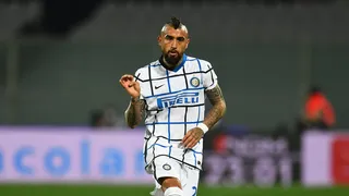 Alarma en Inter: Arturo Vidal salió con molestias físicas en duelo ante Fiorentina