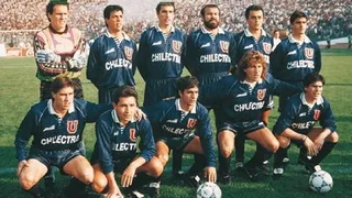 Este viernes se cumplen 26 años del histórico título de Universidad de Chile en El Salvador