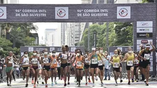 Belay Tilahun Bezabh y Sandrafelis Chebet Tuei repitieron el triunfo en la San Silvestre