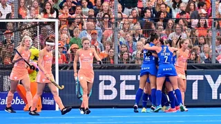 Chile ofreció dura batalla antes de ceder ante las campeonas olímpicas en el Mundial