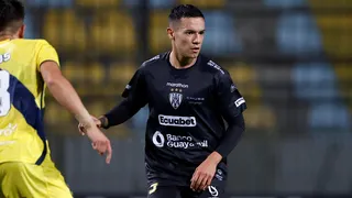 Colo Colo se adelanta al mercado: el lateral con pasado en La Roja que llega a Macul