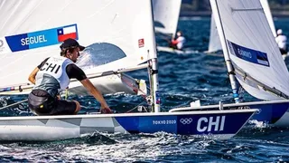Clemente Seguel se despidió de Tokio 2020 con opaca actuación en la última regata de la vela láser