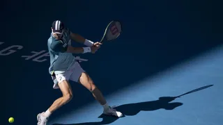 El triunfazo de Jarry ante Arnaldi en Beijing tras superar tres puntos de partido